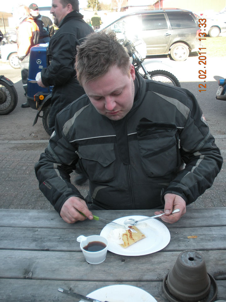 2011-022-49